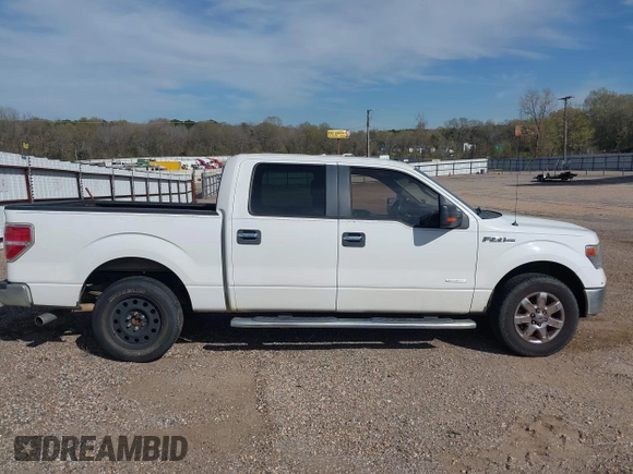 2014 Ford F-150 XL with VIN 1FTFW1CTXEFC12946, listed as a IAAI auction lot 41814929 with 230,328 mi miles. Bid and sale history available at carsss.com. Image 14.