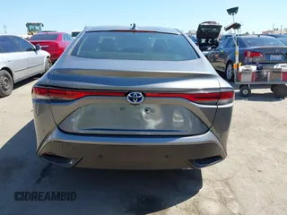 2021 Toyota Mirai XLE with VIN JTDAAAAAXMA002000, listed as a IAAI auction lot 42207752 with 33,017 mi miles and . Bid and sale history available at DreamBid. Image 17.