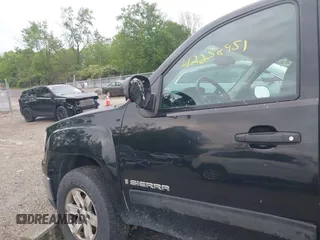 2009 GMC Sierra 1500 SLE с VIN 1GTEK29009Z159334, выставлен на аукционе IAAI как лот 42258951 с пробегом 129 811 миль миль и . История ставок и продаж доступна на DreamBid. Изображение 19.