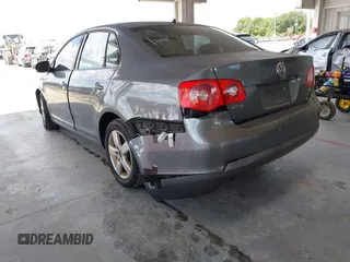 2007 Volkswagen Jetta 2.5 with VIN 3VWPF71K47M071552, listed as a IAAI auction lot 42536782 with 215,782 mi miles and . Bid and sale history available at DreamBid. Image 3.