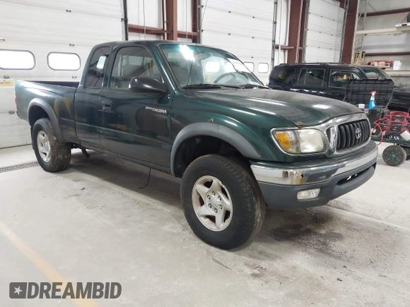 2003 Toyota Tacoma with VIN 5TEWN72N03Z166634, listed as a IAAI auction lot 41987641 with Not Provided miles. Bid and sale history available at carsss.com. Image 1.