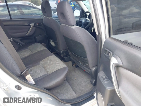 2005 Toyota RAV4 with VIN JTEGD20V750049595, listed as a IAAI auction lot 41944071 with 173,236 mi miles. Bid and sale history available at carsss.com. Image 8.