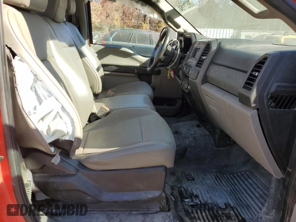2019 Ford F-350 XL с VIN 1FTBF3A65KEF57066, выставлен на аукционе Copart как лот 79521154 с пробегом 172 140 миль миль и Списание • Salvage title. История ставок и продаж доступна на DreamBid. Изображение 10.