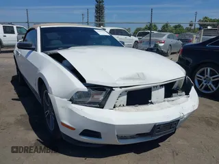 2011 Ford Mustang V6 with VIN 1ZVBP8EM7B5120394, listed as a IAAI auction lot 42207328 with 155,584 mi miles and . Bid and sale history available at DreamBid. Image 1.