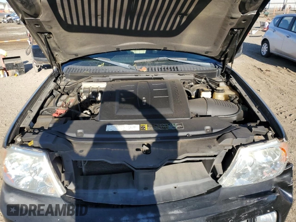 2005 Lincoln Navigator Luxury with VIN 5LMFU27525LJ12342, listed as a Copart auction lot 77229694 with 135,810 mi miles and Salvage Title. Bid and sale history available at carsss.com. Image 13.