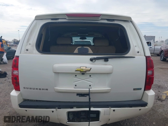 2010 Chevrolet Suburban LTZ with VIN 1GNUCKE03AR248244, listed as a IAAI auction lot 41677238 with 184,698 mi miles. Bid and sale history available at carsss.com. Image 16.