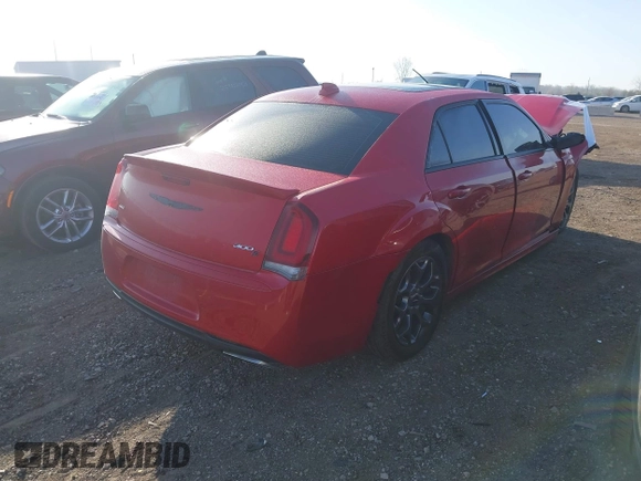 2017 Chrysler 300 S z VIN 2C3CCAGG8HH604064, wystawiony jako IAAI lot #42084697 z przebiegiem 101 699 mil mil oraz . Historia ofert i sprzedaży dostępna na DreamBid. Obrazek 4.