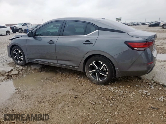 2024 Nissan Sentra SV z VIN 3N1AB8CVXRY261632, wystawiony jako Copart lot #57170615 z przebiegiem 17 549 mil mil oraz Szkoda całkowita • Salvage title. Historia ofert i sprzedaży dostępna na DreamBid. Obrazek 2.