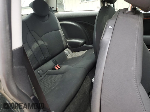 2007 MINI Hardtop with VIN WMWMF33537TL77985, listed as a Copart auction lot 61908635 with 180,470 mi miles and Salvage title. Bid and sale history available at DreamBid. Image 10.