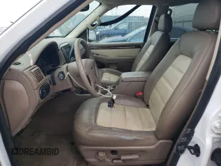 2004 Ford Explorer Eddie Bauer z VIN 1FMDU74K84UA35938, wystawiony jako Copart lot #84904194 z przebiegiem 82 976 mil mil oraz Szkoda całkowita • Salvage title. Historia ofert i sprzedaży dostępna na DreamBid. Obrazek 7.