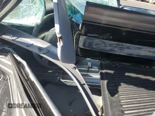 1997 Toyota T100 DX z VIN JT4TN12D0V0035777, wystawiony jako Copart lot #54016555 z przebiegiem 170 779 mil mil oraz Nie do naprawy • Non repairable. Historia ofert i sprzedaży dostępna na DreamBid. Obrazek 8.