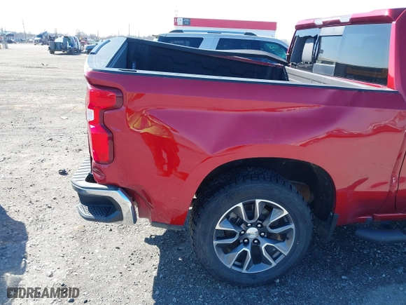2019 Chevrolet Silverado 1500 LT with VIN 3GCUYDED4KG133999, listed as a IAAI auction lot 41691689 with 88,476 mi miles. Bid and sale history available at carsss.com. Image 18.