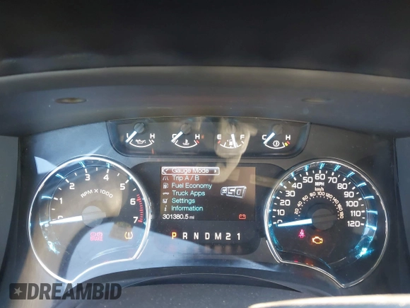 2011 Ford F-150 XLT with VIN 1FTFW1ETXBFB87622, listed as a IAAI auction lot 41758889 with 301,380 mi miles. Bid and sale history available at carsss.com. Image 7.