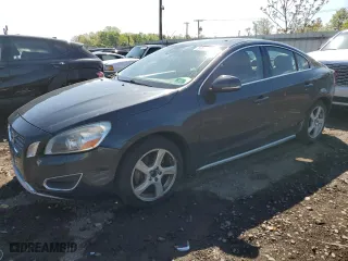 2012 Volvo S60 T5 with VIN YV1622FS7C2048476, listed as a Copart auction lot 53074284 with 88,483 mi miles and Clean Title. Bid and sale history available at carsss.com. Image 1.