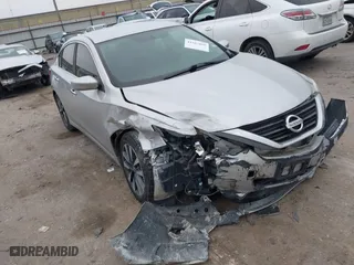2017 Nissan Altima 2.5 SR with VIN 1N4AL3AP6HC293878, listed as a IAAI auction lot 41582060 with 154,542 mi miles. Bid and sale history available at carsss.com. Image 1.