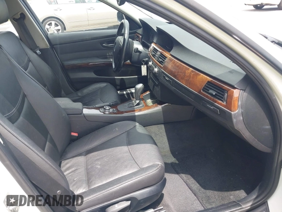 2011 BMW 3 Series 328i with VIN WBAPH5G50BNM84521, listed as a IAAI auction lot 42420705 with 124,351 mi miles and . Bid and sale history available at DreamBid. Image 5.