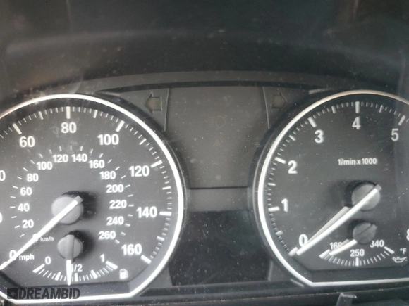2009 BMW 1 Series 135i with VIN WBAUC73509VK95641, listed as a Copart auction lot 77600474 with 0 mi miles and Salvage Title. Bid and sale history available at carsss.com. Image 9.
