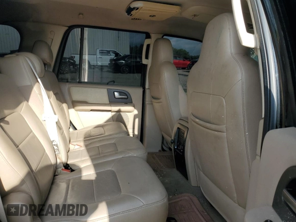 2003 Ford Expedition Special Service z VIN 1FMPU15LX3LB92148, wystawiony jako Copart lot #54656585 z przebiegiem 257 810 mil mil oraz Szkoda całkowita • Salvage title. Historia ofert i sprzedaży dostępna na DreamBid. Obrazek 11.