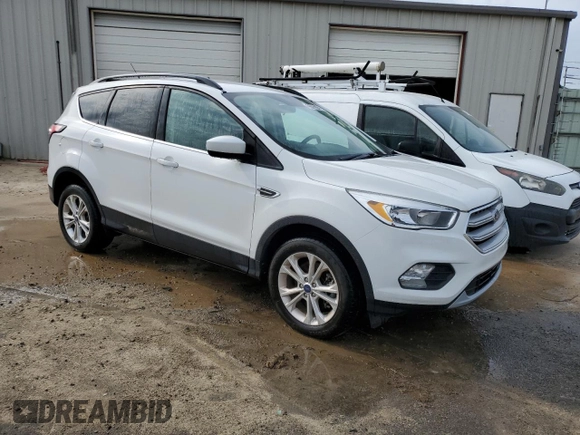 2018 Ford Escape SE z VIN 1FMCU9GD5JUB29050, wystawiony jako Copart lot #55166745 z przebiegiem 79 939 mil mil oraz Czysty tytuł • Clean title. Historia ofert i sprzedaży dostępna na DreamBid. Obrazek 4.