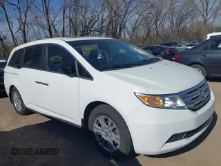2011 Honda Odyssey EX-L with VIN 5FNRL5H69BB062666, listed as a IAAI auction lot 41829319 with 152,105 mi miles and . Bid and sale history available at carsss.com. Image 13.