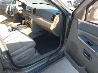 2006 Jeep Grand Cherokee Laredo with VIN 1J4GS48K96C316343, listed as a IAAI auction lot 41477975 with 235,979 mi miles. Bid and sale history available at carsss.com. Image 5.