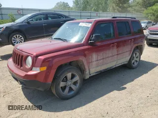 2015 Jeep Patriot Latitude z VIN 1C4NJRFB5FD417017, wystawiony jako Copart lot #59879435 z przebiegiem 204 085 mil mil oraz Czysty tytuł • Clean title. Historia ofert i sprzedaży dostępna na DreamBid. Obrazek 1.