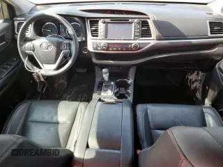 2017 Toyota Highlander Limited with VIN 5TDYZRFH6HS197887, listed as a Copart auction lot 57961905 with 114,535 mi miles and Salvage title. Bid and sale history available at DreamBid. Image 8.