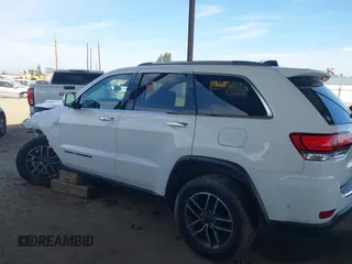 2020 Jeep Grand Cherokee Limited with VIN 1C4RJEBG6LC245478, listed as a IAAI auction lot 41637410 with 100,062 mi miles. Bid and sale history available at carsss.com. Image 14.