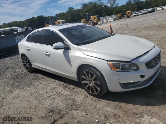 2016 Volvo S60 Inscription T5 Platinum with VIN LYV612TMXGB099683, listed as a Copart auction lot 71680643 with 71918 miles. Bid and sale history available at carsss.com. Image 4.