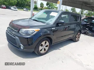2015 Kia Soul z VIN KNDJN2A27F7161320, wystawiony jako IAAI lot #42480400 z przebiegiem 92 275 mil mil oraz . Historia ofert i sprzedaży dostępna na DreamBid. Obrazek 2.