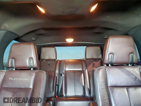 2015 Ford Expedition Platinum z VIN 1FMJU1LTXFEF03370, wystawiony jako Copart lot #47009175 z przebiegiem 115 282 mil mil oraz Szkoda całkowita • Salvage title. Historia ofert i sprzedaży dostępna na DreamBid. Obrazek 10.