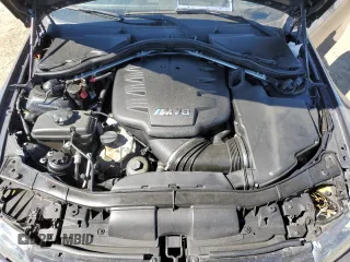2011 BMW M3 z VIN WBSDX9C55BE584208, wystawiony jako Copart lot #67517364 z przebiegiem 112 099 mil mil oraz Szkody całkowita. Historia ofert i sprzedaży dostępna na DreamBid. Obrazek 11.