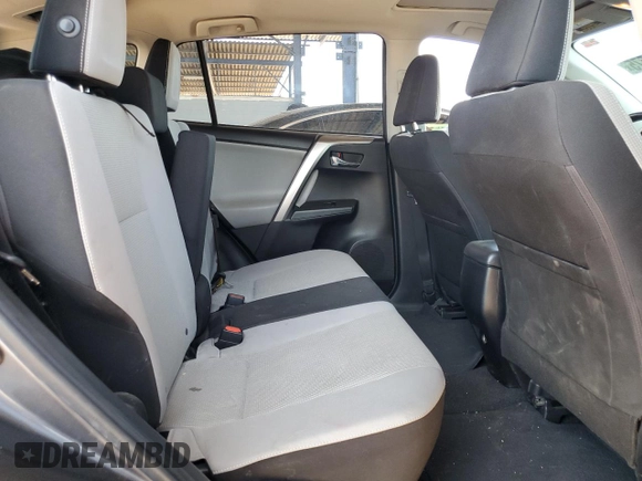 2018 Toyota RAV4 XLE with VIN JTMWFREV5JJ180198, listed as a Copart auction lot 52440575 with 43,707 mi miles and Salvage Title. Bid and sale history available at DreamBid. Image 11.