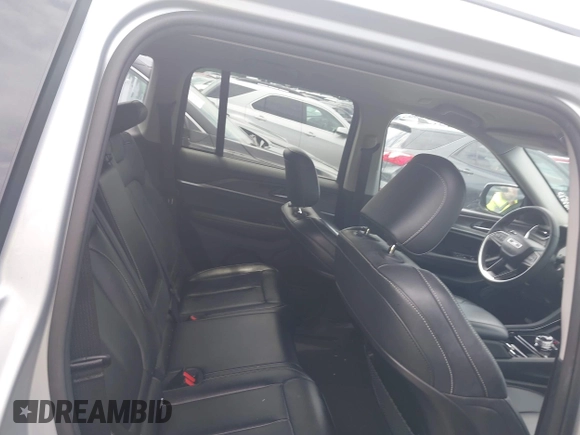 2023 Jeep Grand Cherokee Limited z VIN 1C4RJGBG1PC587289, wystawiony jako IAAI lot #42496587 z przebiegiem 75 292 mil mil oraz . Historia ofert i sprzedaży dostępna na DreamBid. Obrazek 8.