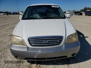 2002 Kia Sedona LX with VIN KNDUP131X26207597, listed as a Copart auction lot 81381054 with 0 mi miles and Clean Title. Bid and sale history available at carsss.com. Image 5.