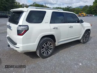 2015 Toyota 4Runner SR5 with VIN JTEZU5JR3F5088409, listed as a IAAI auction lot 40375849 with 157,697 mi miles and . Bid and sale history available at DreamBid. Image 4.