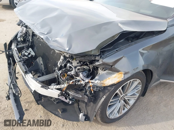 2018 Genesis G80 3.8L with VIN KMHGN4JE3JU230140, listed as a IAAI auction lot 41699214 with 35,864 mi miles. Bid and sale history available at carsss.com. Image 6.