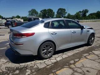 2020 Kia Optima LX z VIN 5XXGT4L34LG381745, wystawiony jako Copart lot #57808785 z przebiegiem 67 740 mil mil oraz Szkoda całkowita • Salvage title. Historia ofert i sprzedaży dostępna na DreamBid. Obrazek 3.