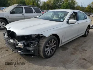 2021 BMW 7 Series 740i xDrive z VIN WBA7T4C00MCG02720, wystawiony jako Copart lot #72033844 z przebiegiem 29 767 mil mil oraz Szkoda całkowita • Salvage title. Historia ofert i sprzedaży dostępna na DreamBid. Obrazek 1.