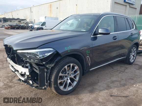 2020 BMW X5 xDrive40i with VIN 5UXCR6C07L9C57434, listed as a IAAI auction lot 41752267 with 41,790 mi miles. Bid and sale history available at carsss.com. Image 2.
