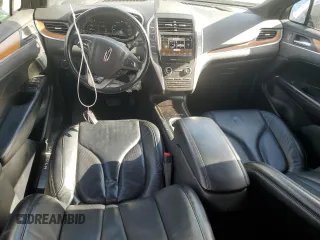 2019 Lincoln MKC Select with VIN 5LMCJ2C93KUL52056, listed as a Copart auction lot 85078844 with 68,863 mi miles and Salvage title. Bid and sale history available at DreamBid. Image 8.