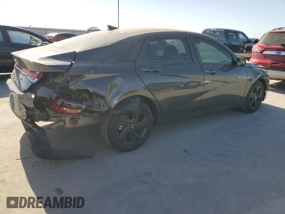 2023 Hyundai Elantra SEL z VIN 5NPLM4AG2PH103101, wystawiony jako Copart lot #49977135 z przebiegiem 28 443 mil mil oraz Szkoda całkowita • Salvage title. Historia ofert i sprzedaży dostępna na DreamBid. Obrazek 3.