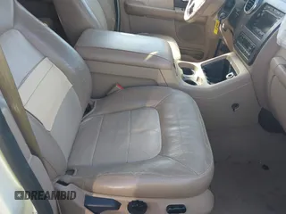 2004 Ford Expedition Eddie Bauer with VIN 1FMPU17L64LB55970, listed as a IAAI auction lot 41883203 with 319,583 mi miles. Bid and sale history available at carsss.com. Image 5.