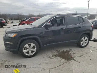 2018 Jeep Compass Latitude z VIN 3C4NJCBB3JT420682, wystawiony jako Copart lot #43752585 z przebiegiem 66 360 mil mil oraz Szkoda całkowita • Salvage title. Historia ofert i sprzedaży dostępna na DreamBid. Obrazek 1.