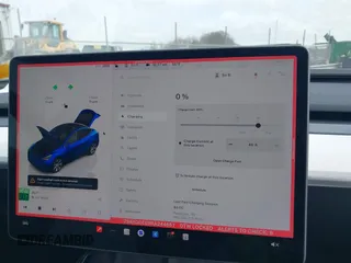2024 Tesla Model Y Long Range z VIN 7SAYGDEE9RA244657, wystawiony jako IAAI lot #41694621 z przebiegiem 12 991 mil mil oraz . Historia ofert i sprzedaży dostępna na DreamBid. Obrazek 18.