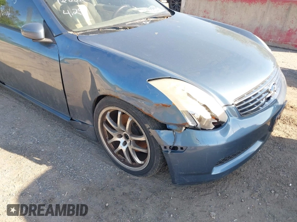 2005 Infiniti G35 Coupe with VIN JNKCV54E55M426136, listed as a IAAI auction lot 42146373 with 157,354 mi miles. Bid and sale history available at carsss.com. Image 14.