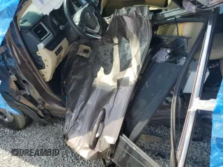 2018 Toyota Highlander Limited z VIN 5TDDZRFH6JS832904, wystawiony jako Copart lot #54109505 z przebiegiem Nie podano mil oraz Nie do naprawy • Non repairable. Historia ofert i sprzedaży dostępna na DreamBid. Obrazek 7.