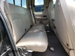 2000 Ford F-150 XL z VIN 1FTRX18L7YNB44005, wystawiony jako Copart lot #56535195 z przebiegiem 187 429 mil mil oraz Szkoda całkowita • Salvage title. Historia ofert i sprzedaży dostępna na DreamBid. Obrazek 10.
