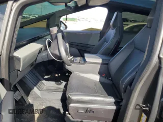 2024 Tesla Cybertruck with VIN 7G2CEHED3RA023774, listed as a Copart auction lot 50567515 with 4,655 mi miles and Clean Title. Bid and sale history available at carsss.com. Image 7.