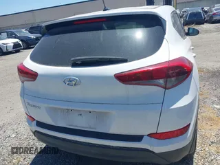 2016 Hyundai Tucson SE z VIN KM8J23A45GU246722, wystawiony jako IAAI lot #41522829 z przebiegiem 123 777 mil mil oraz . Historia ofert i sprzedaży dostępna na DreamBid. Obrazek 15.